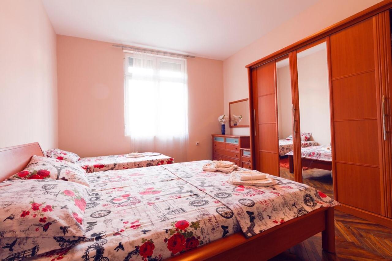 Apartment Sofija Ni Exteriör bild