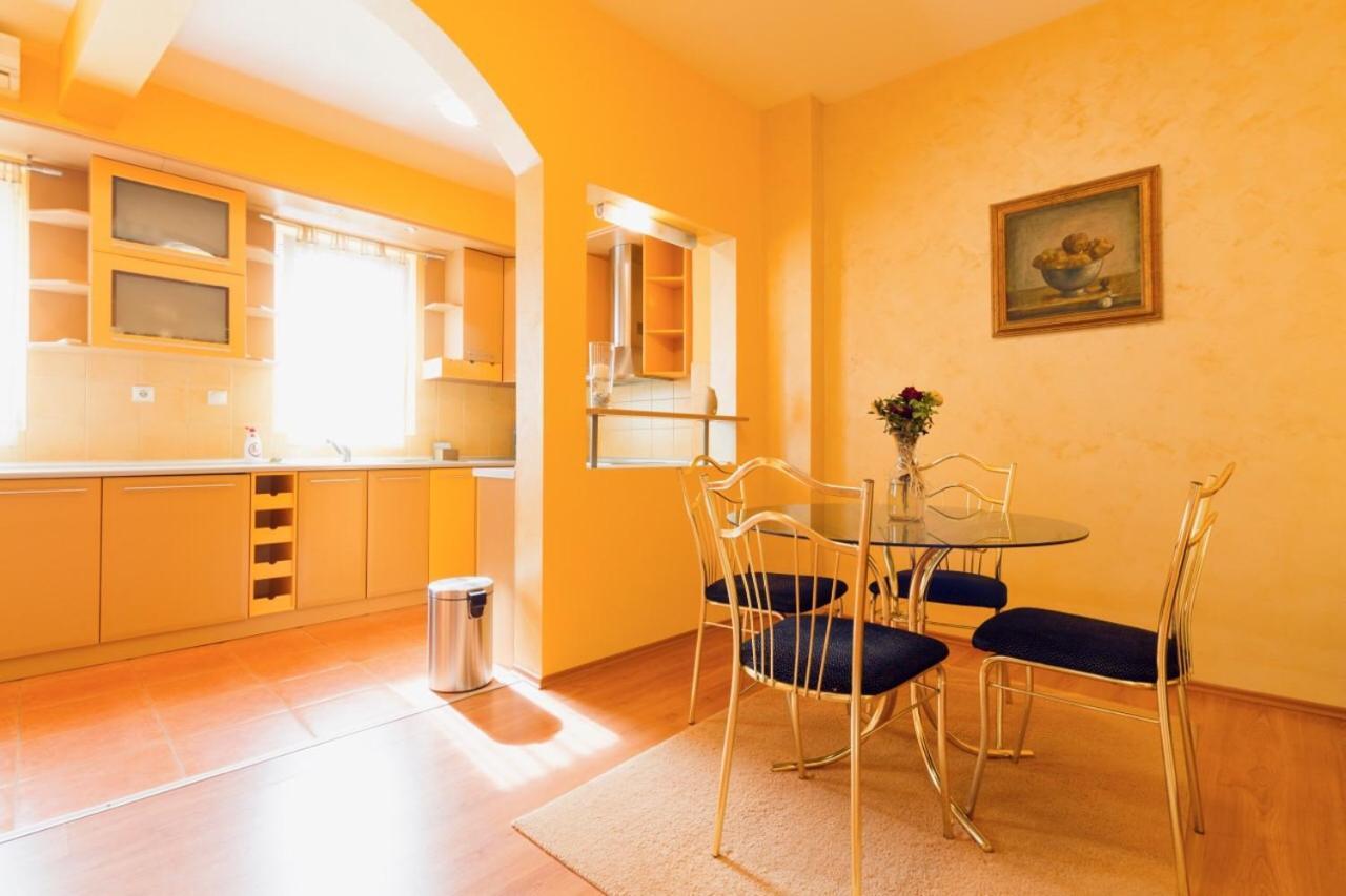 Apartment Sofija Ni Exteriör bild
