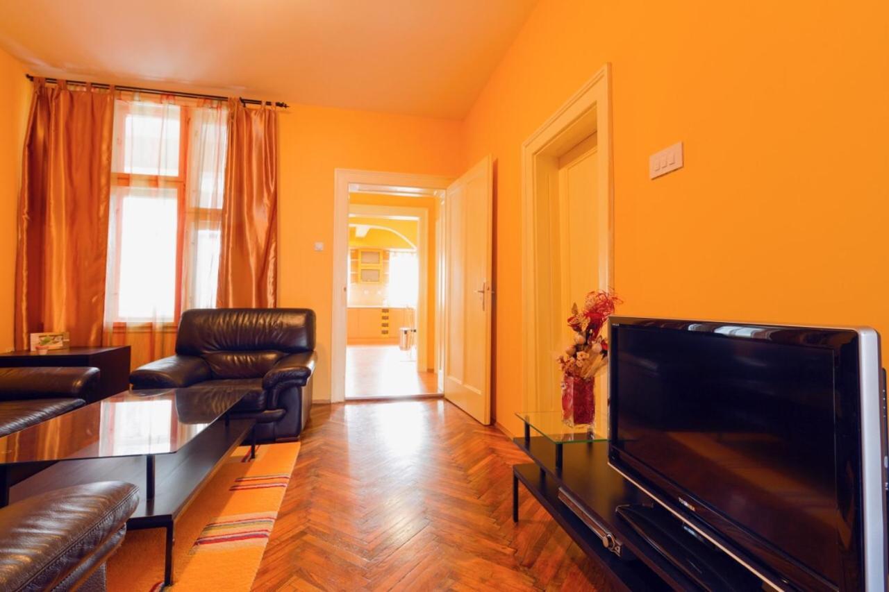 Apartment Sofija Ni Exteriör bild