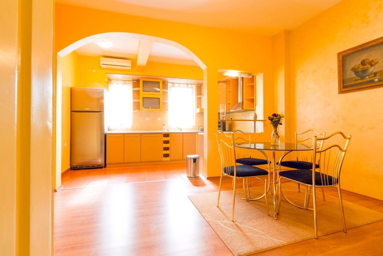 Apartment Sofija Ni Exteriör bild